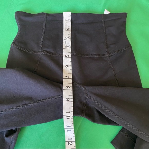SPANX TAKES OFF SHAPING LEGGINGS SOFT BLACK - Picture 5 of 6
